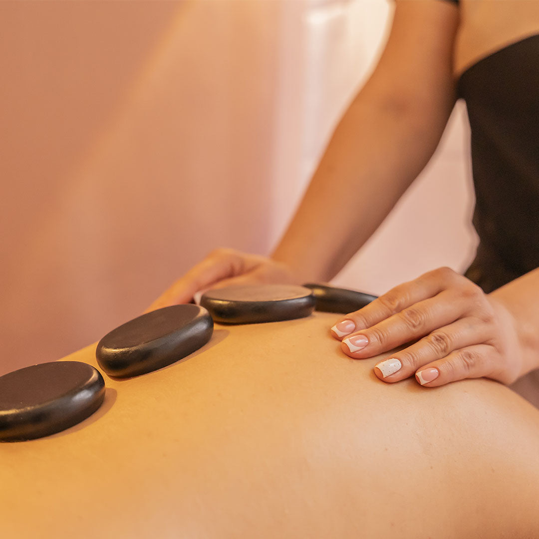 MASAJE CON PIEDRAS VOLCÁNICAS